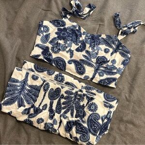 🎉 HP 12/3 🎉 SHEIN Curve Blue and White Maxi Skirt & Crop Top